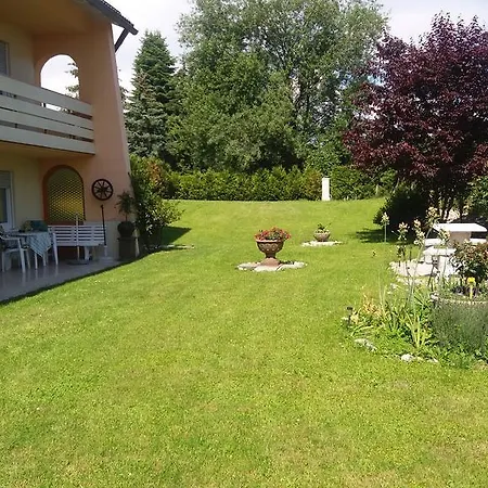 Irma Bed & Breakfast Bad Füssing